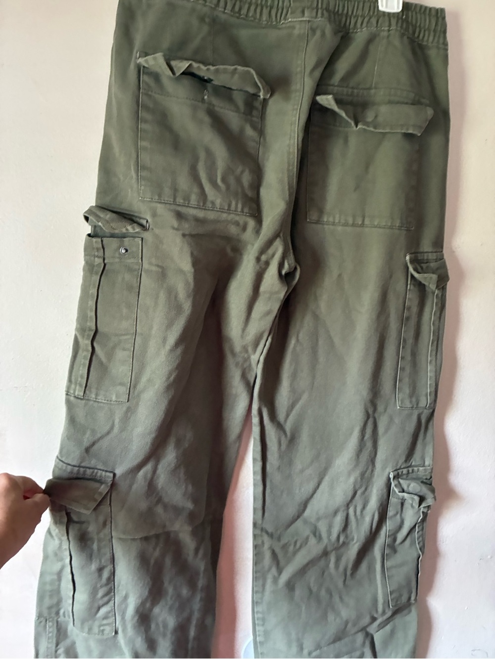 Zara Men's Cargo Pants in Olive